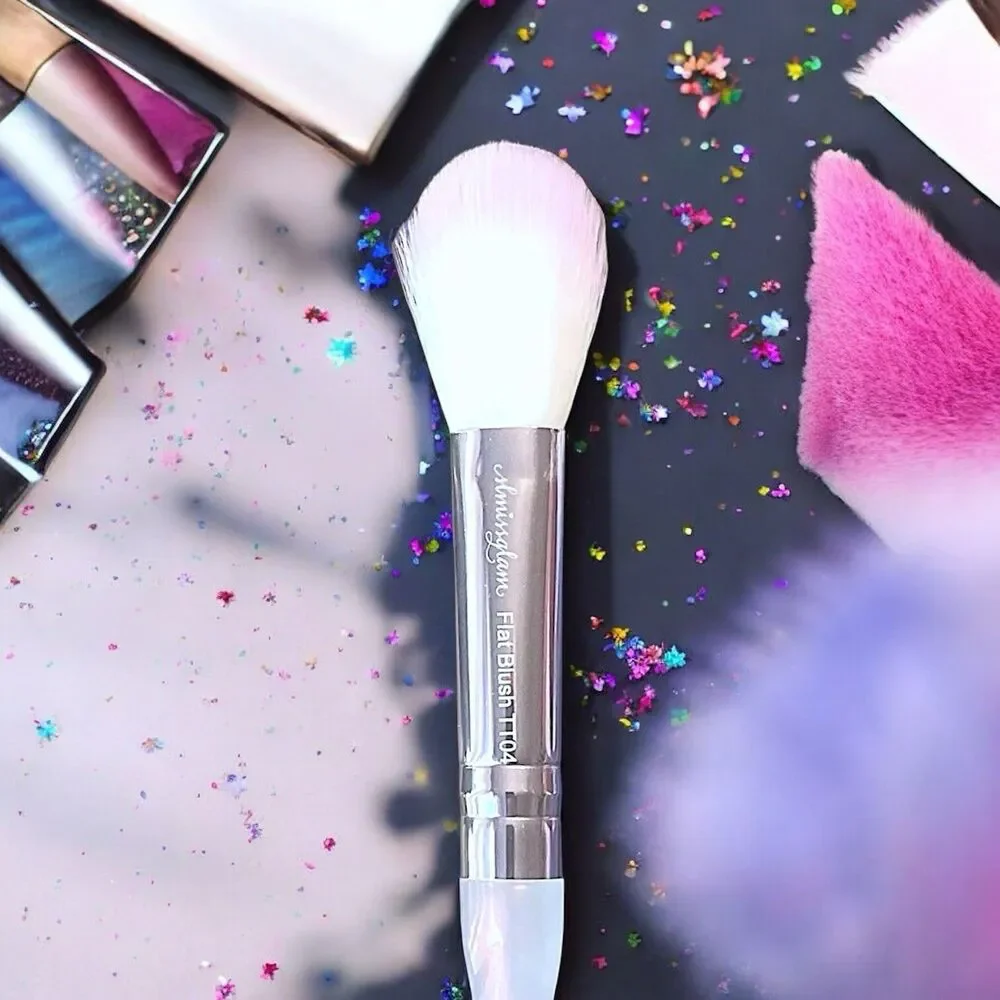 Slmissglam Brush flat brush TT04 Brand New Without Box